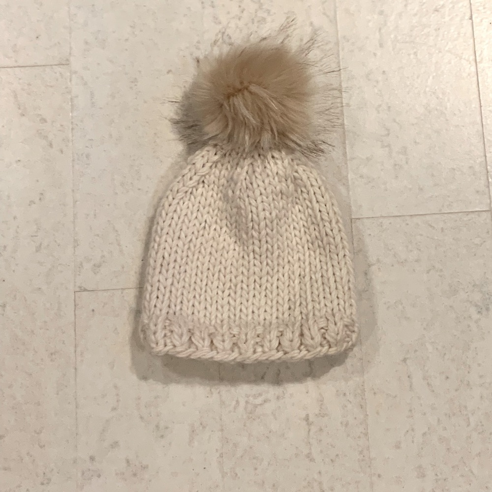 Knit beanie with pom pom